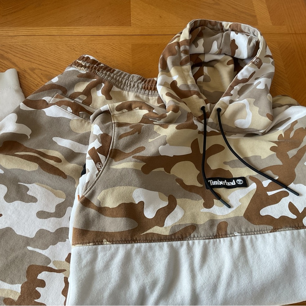 Timberland men’s sweatshirt and sweatpants xxl tan camo